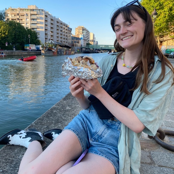 Meet your Posher, Corinne - Picture 5 of 6